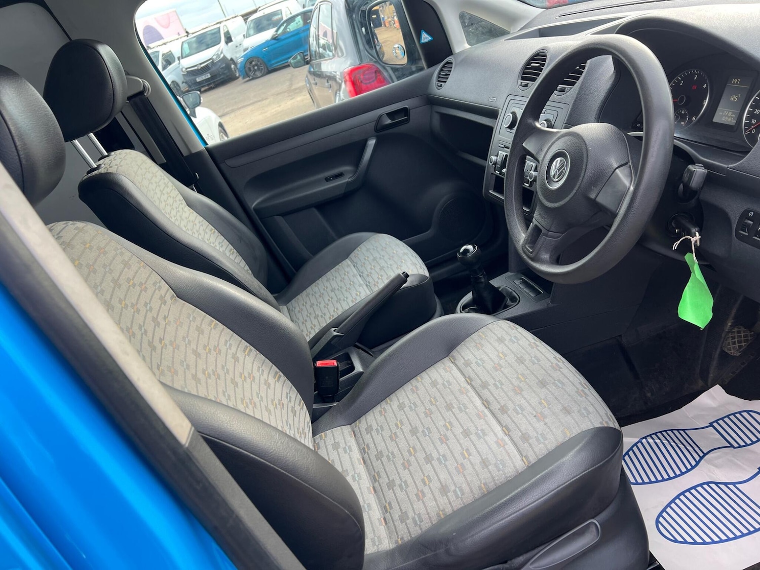 Used Volkswagen Caddy Maxi 2011 for sale - 77925856: Photo 24