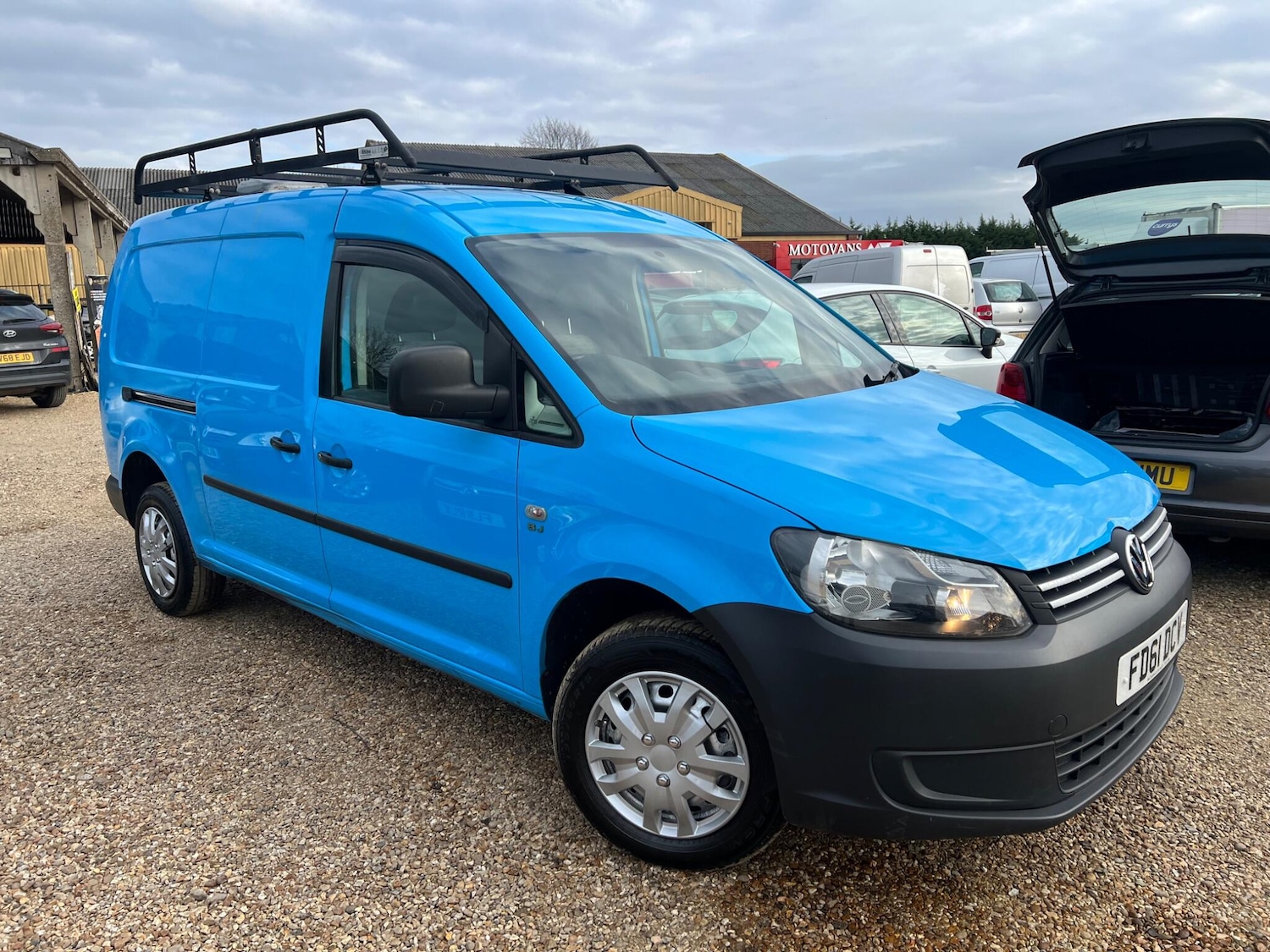 Used Volkswagen Caddy Maxi 2011 for sale - 77925856: Photo 5