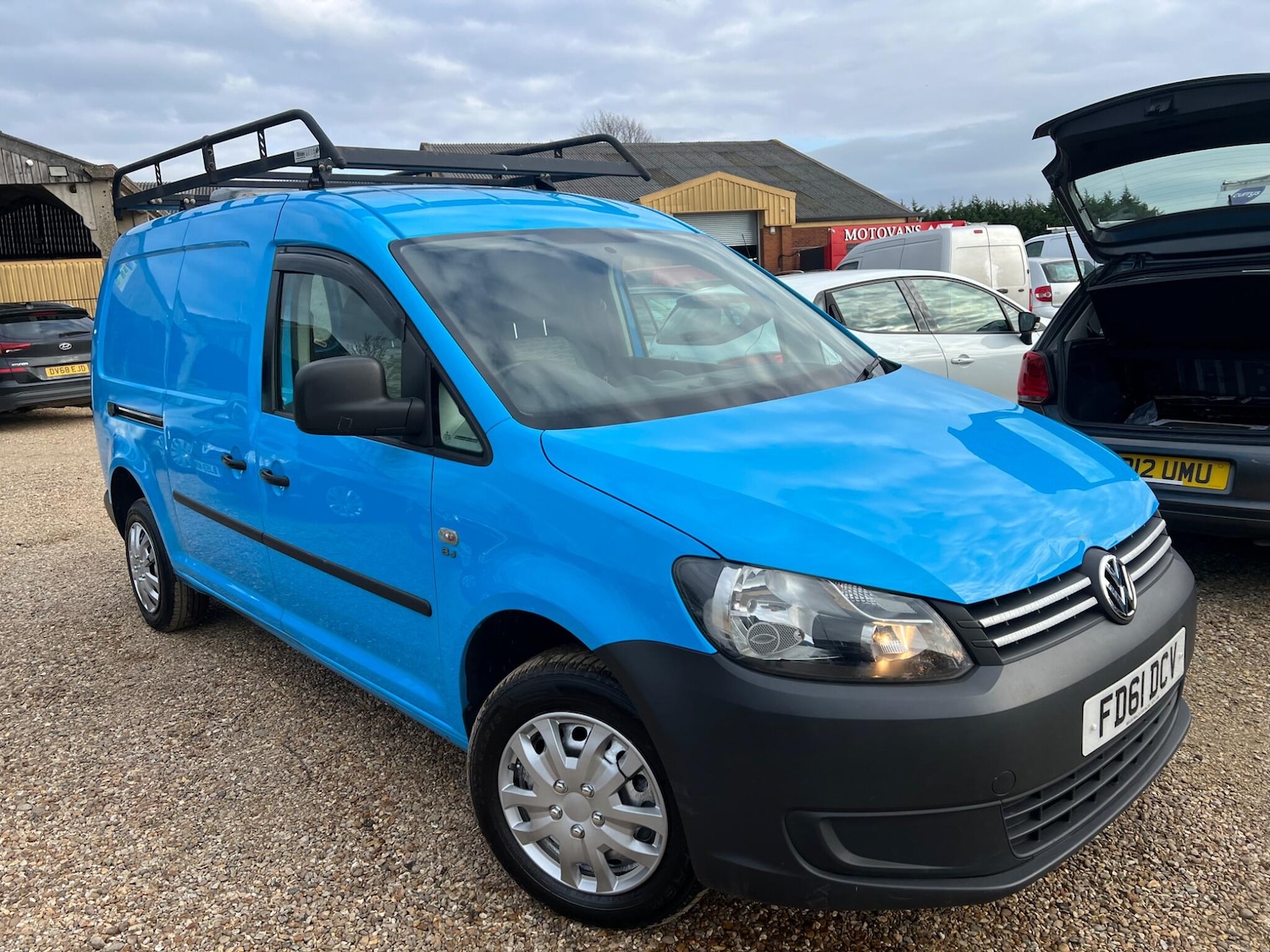 Used Volkswagen Caddy Maxi 2011 for sale - 77925856: Photo 6