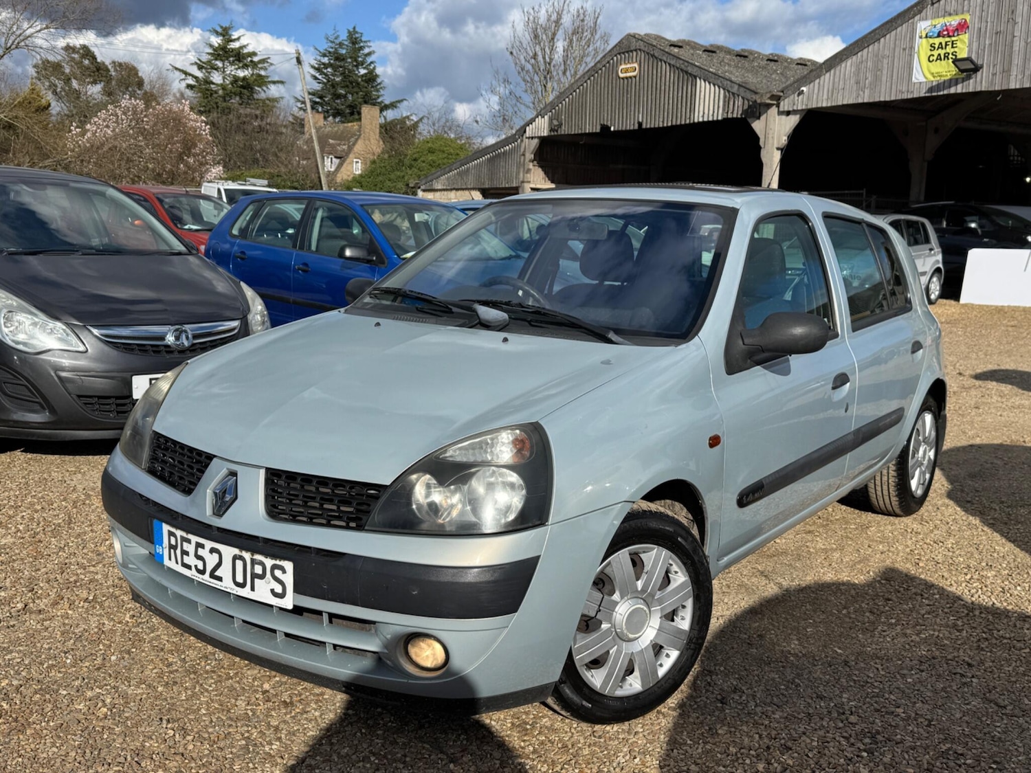 Used Renault Clio 2002 for sale - 77892635: Photo 11