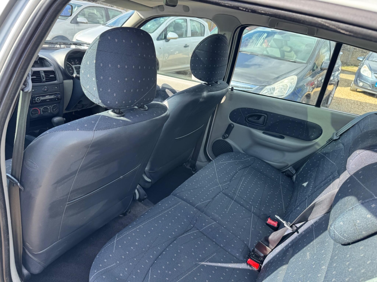 Used Renault Clio 2002 for sale - 77892635: Photo 15