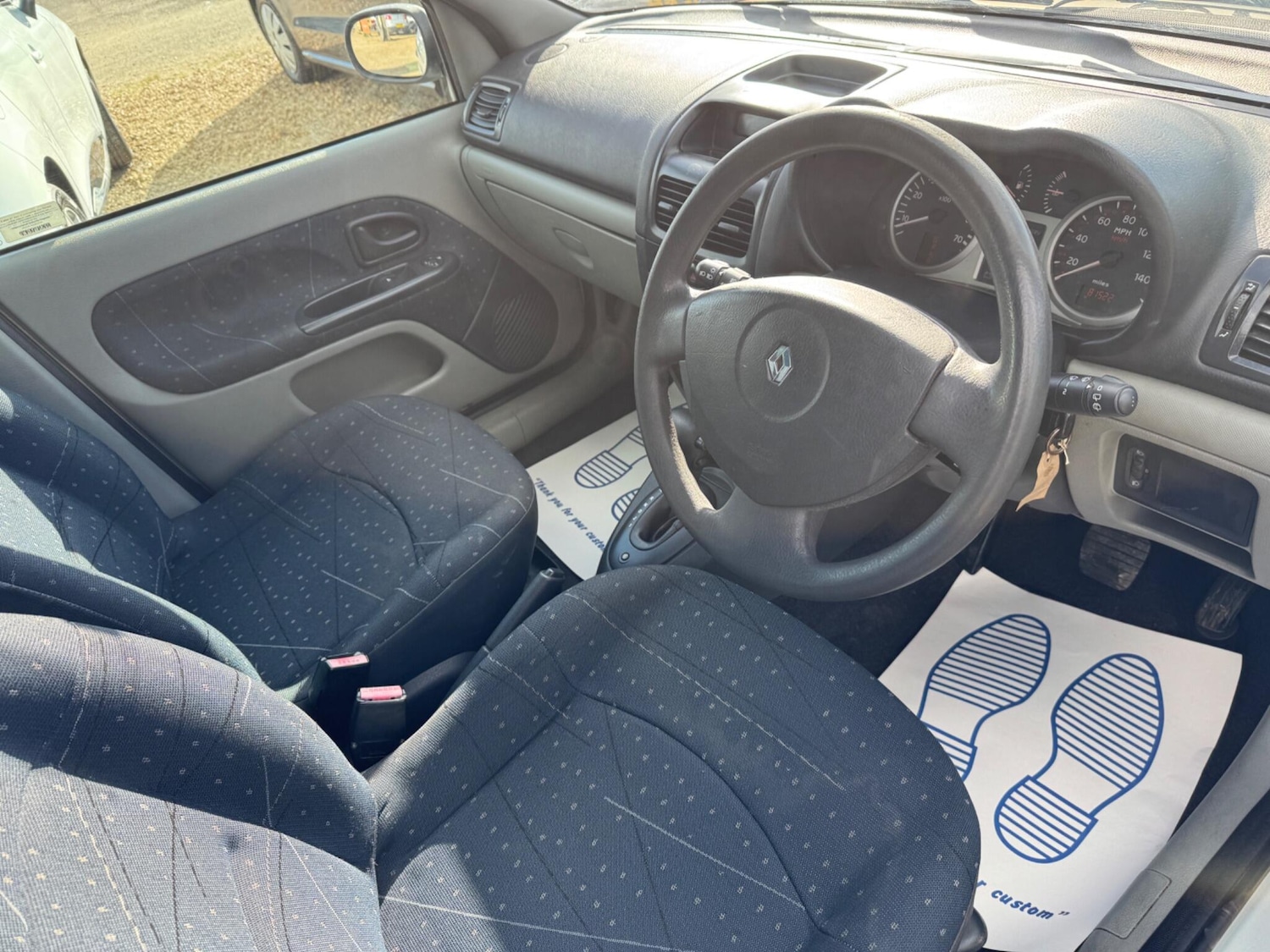 Used Renault Clio 2002 for sale - 77892635: Photo 5