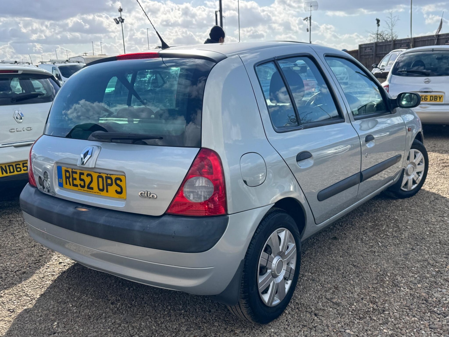 Used Renault Clio 2002 for sale - 77892635: Photo 6