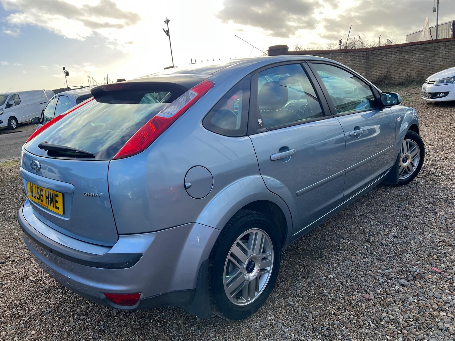 Used Ford Focus for sale - 76743127: Photo 2