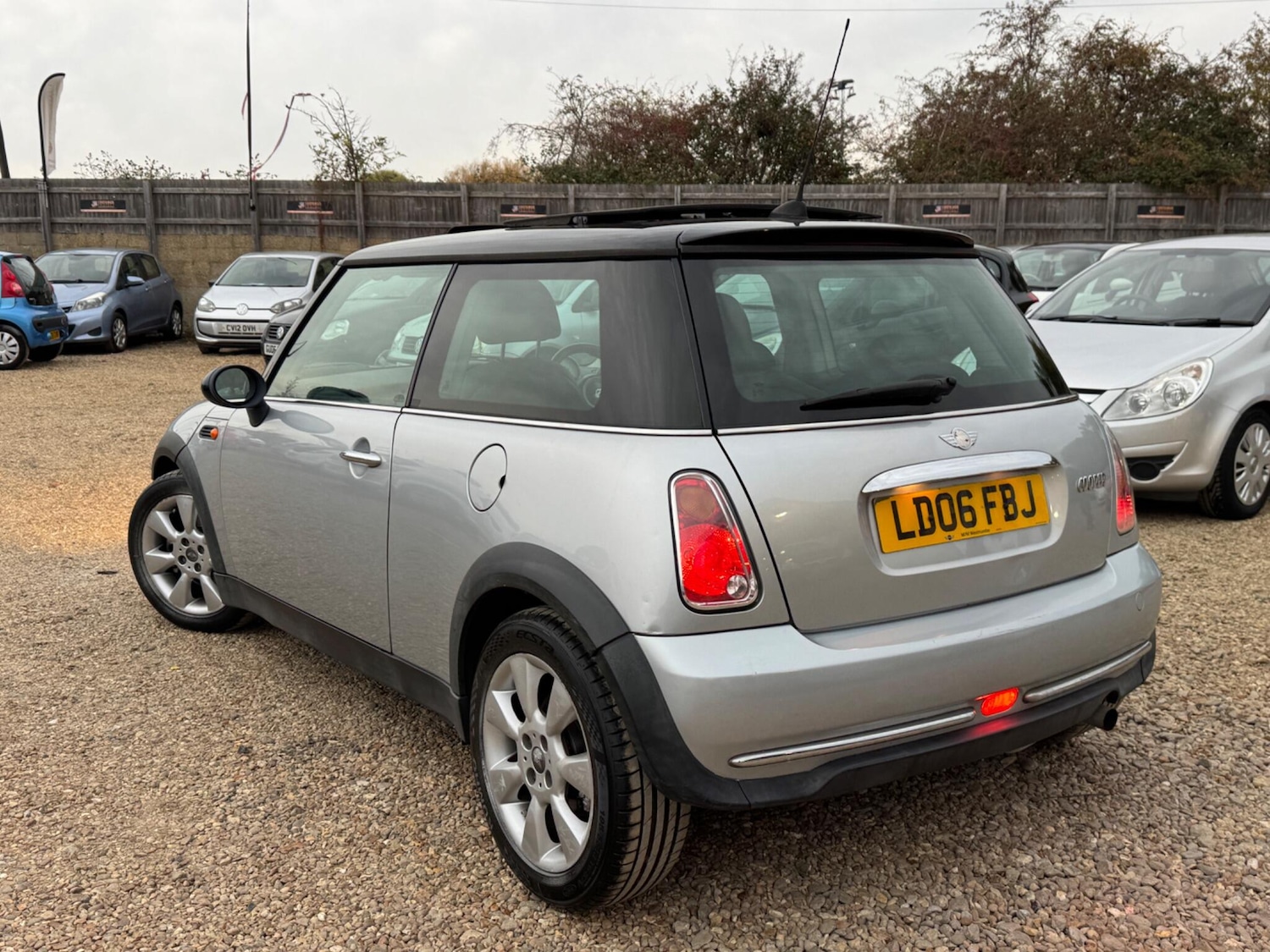 Used MINI Hatch 2006 for sale - 76388885: Photo 14