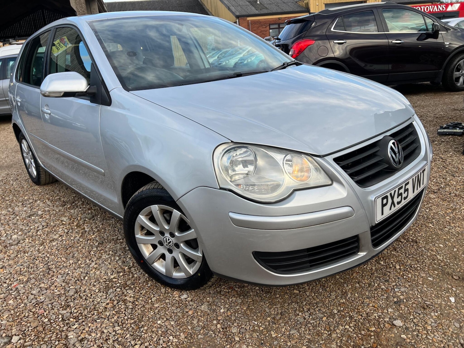 Used Volkswagen Polo 2005 for sale - 77838461: Photo 2