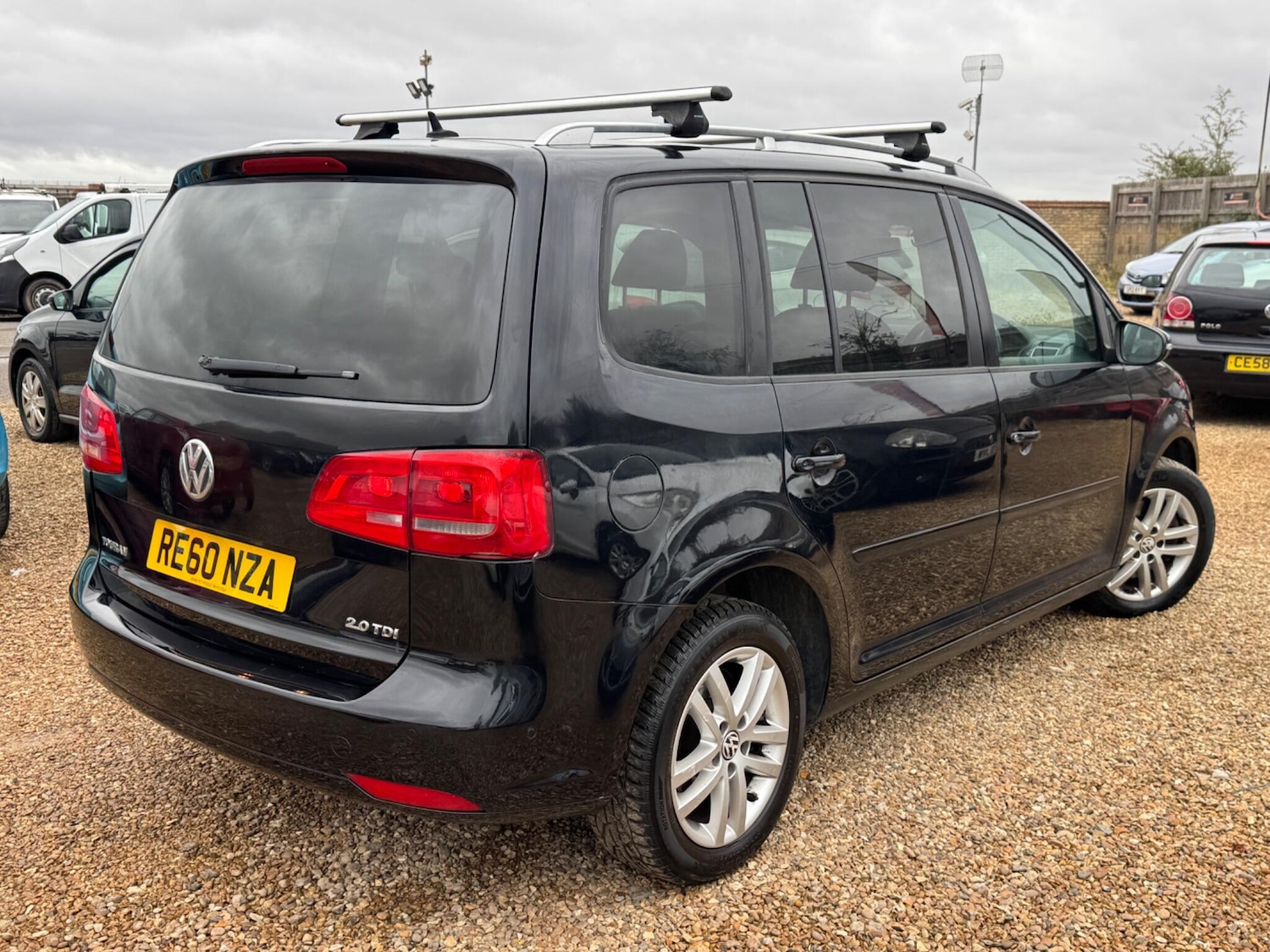 Used Volkswagen Touran 2010 for sale - 76743417: Photo 3