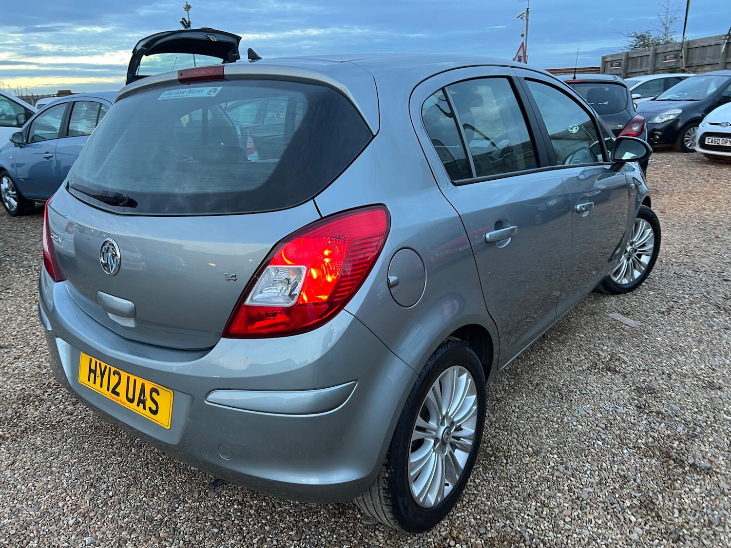 Used Vauxhall Corsa for sale - 76473771: Photo 3