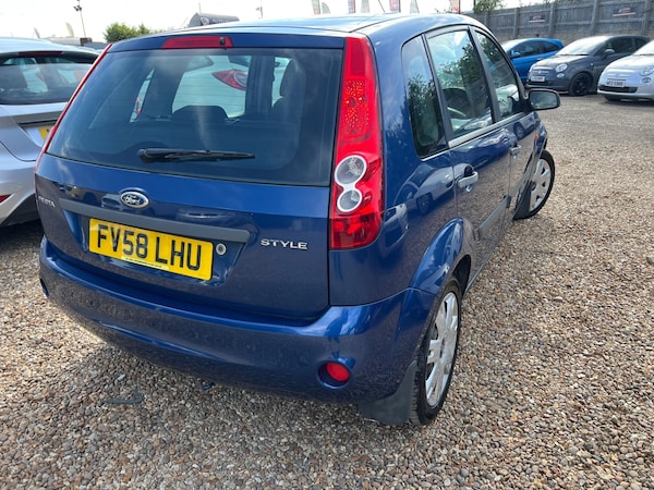 Used Ford Fiesta 2009 for sale - 75213612: Photo 10
