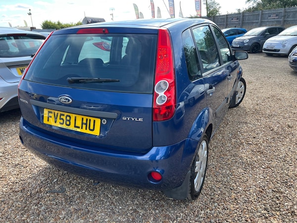 Used Ford Fiesta 2009 for sale - 75213612: Photo 9
