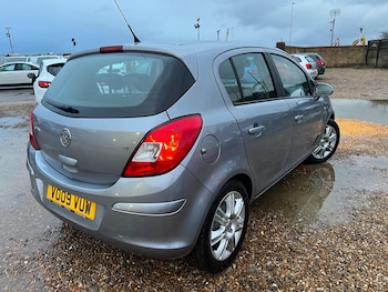 Used Vauxhall Corsa 2009 for sale - 77550602: Photo