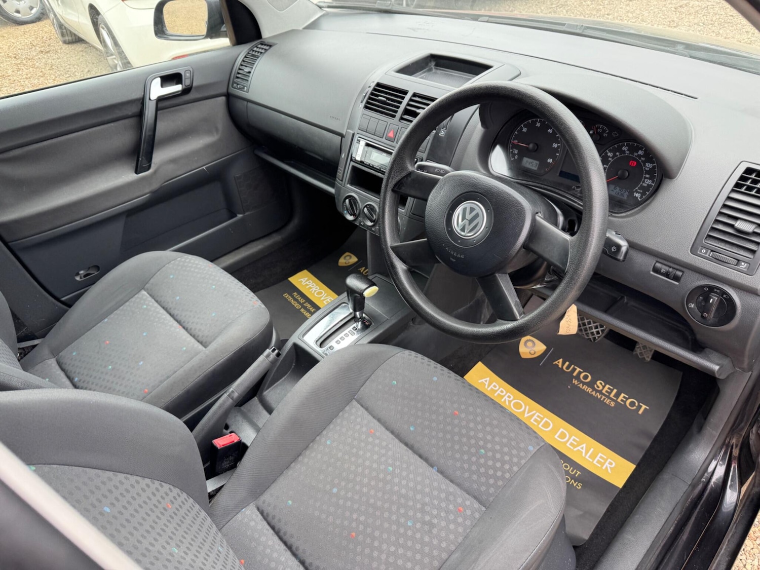 Used Volkswagen Polo 2004 for sale - 78184942: Photo 15