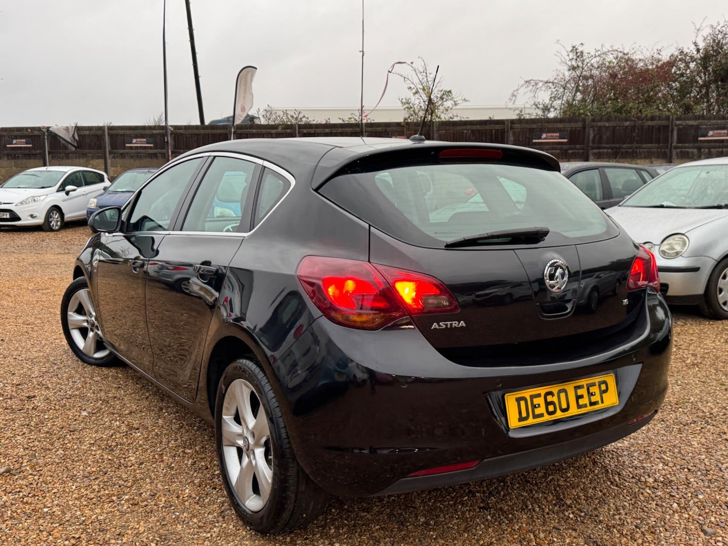 Used Vauxhall Astra 2010 for sale - 76389373: Photo 3