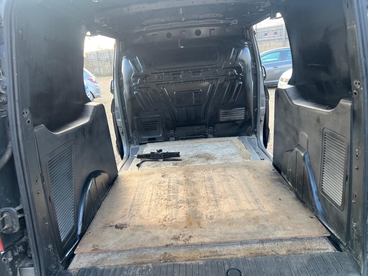 Used Ford Transit Connect 2015 for sale - 77924844: Photo 24