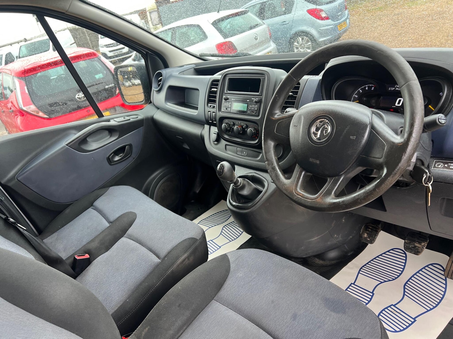 Used Vauxhall Vivaro 2015 for sale - 77331667: Photo 25