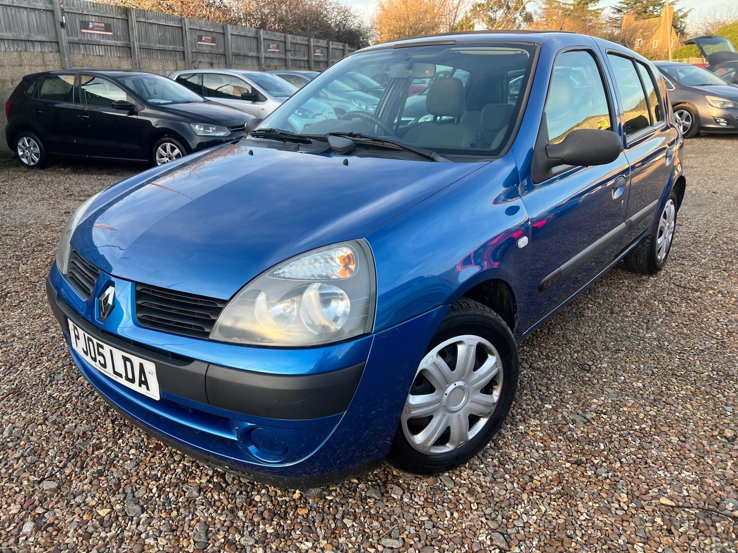 Used Renault Clio for sale - 77658990: Photo 1