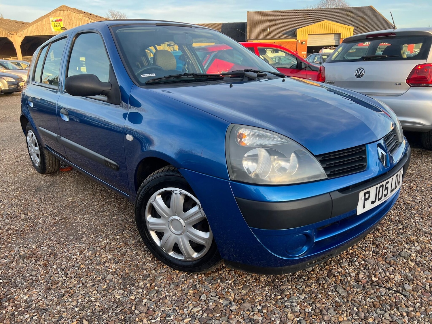 Used Renault Clio for sale - 77658990: Photo 15