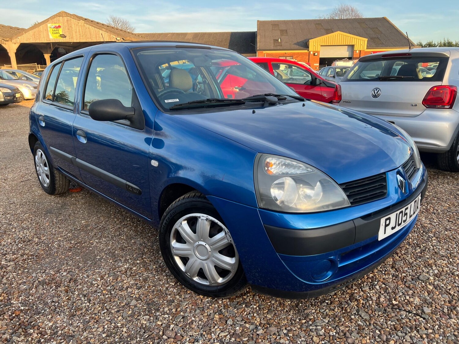 Used Renault Clio for sale - 77658990: Photo 16