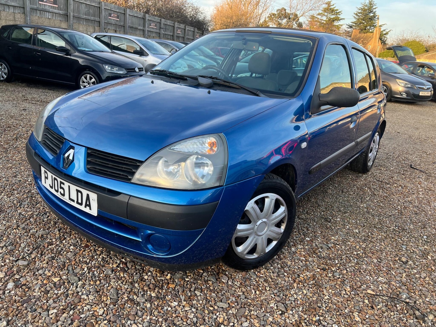 Used Renault Clio for sale - 77658990: Photo 4
