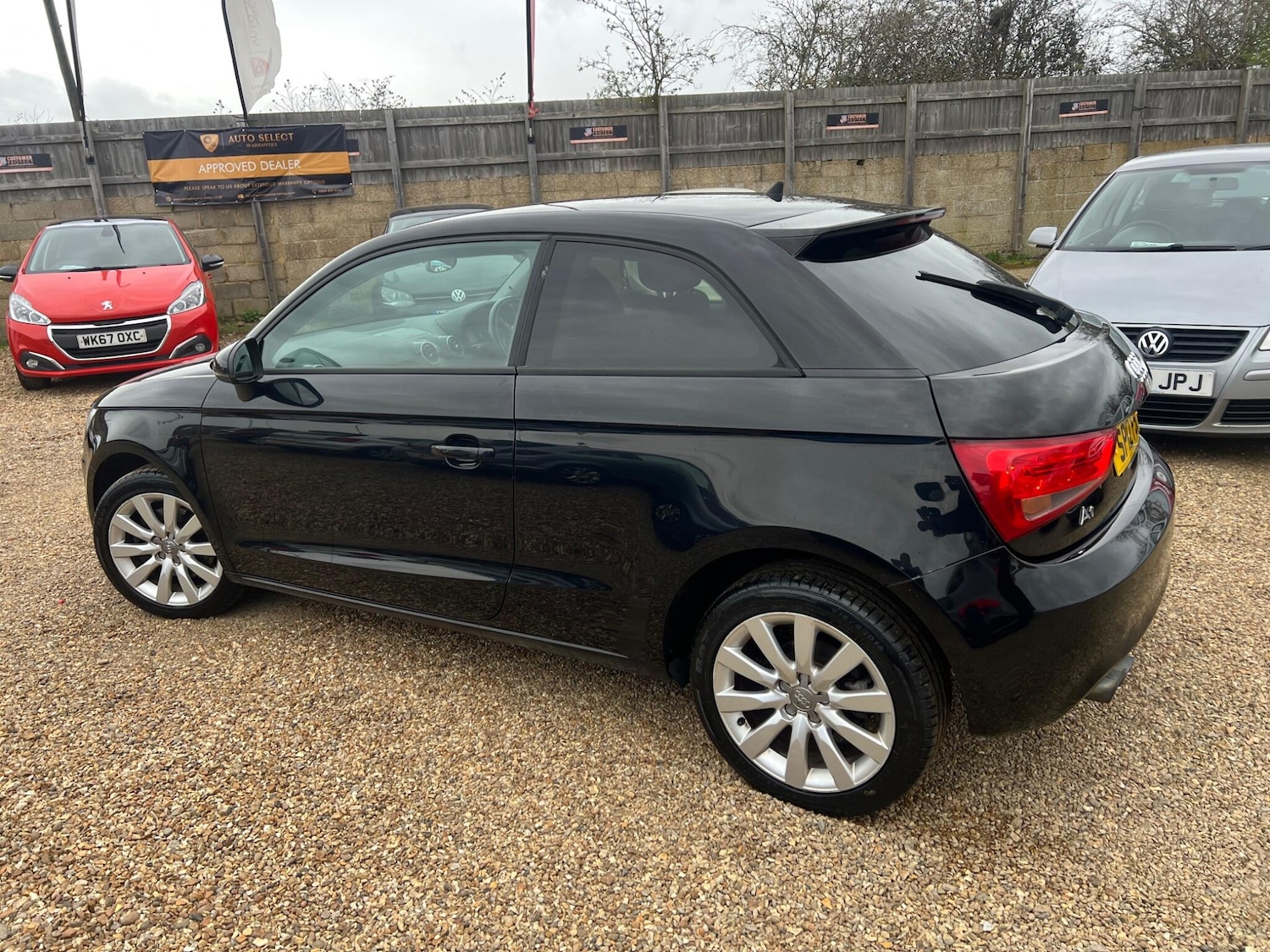 Used Audi A1 for sale - 77925977: Photo 2