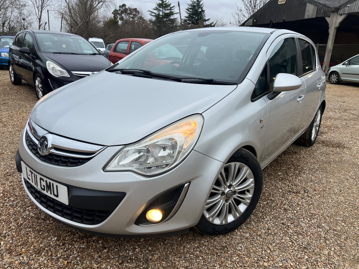 Used Vauxhall Corsa 2011 for sale - 77625447: Photo 5