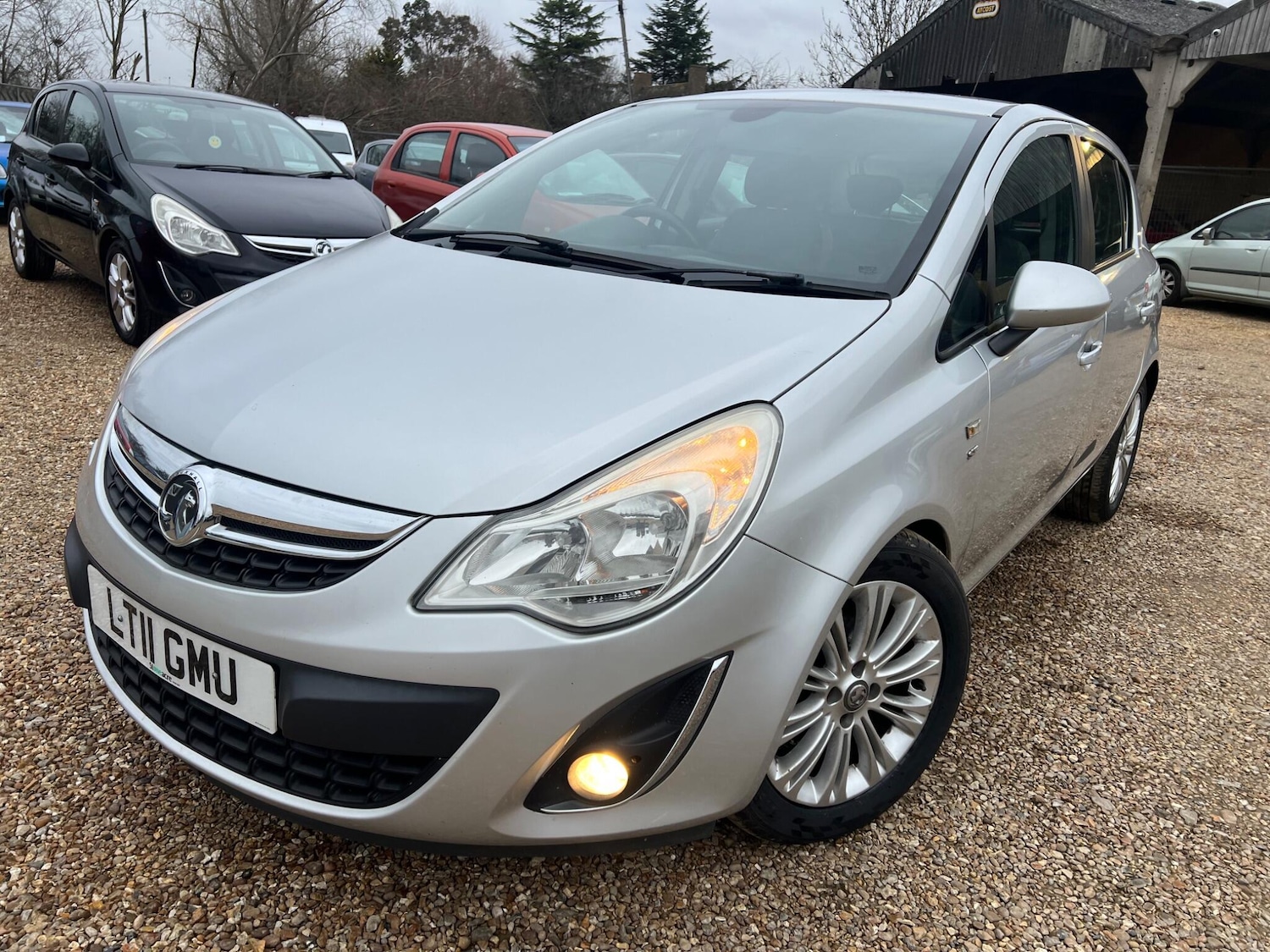 Used Vauxhall Corsa 2011 for sale - 77625447: Photo 6
