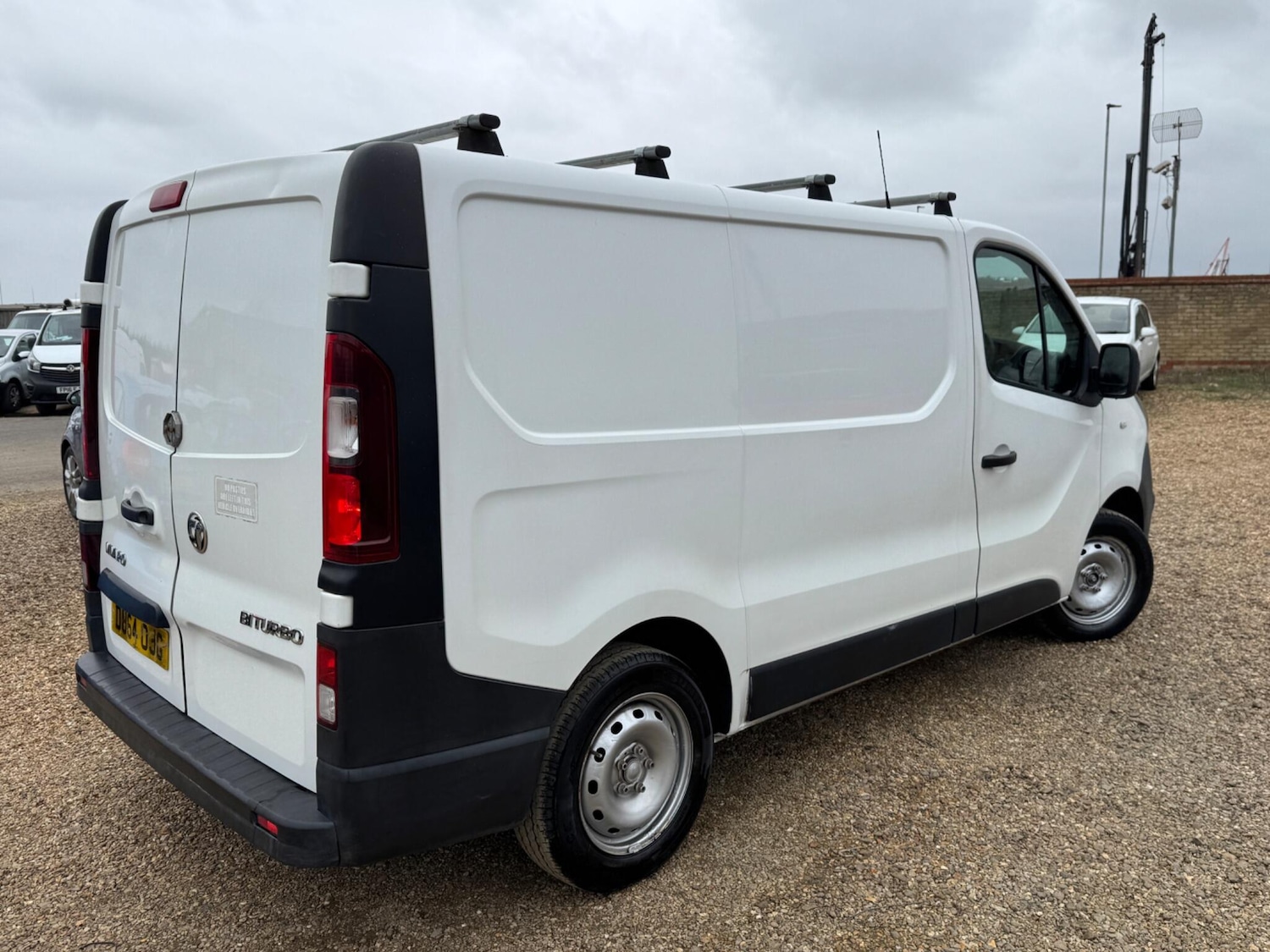 Used Vauxhall Vivaro 2015 for sale - 77924957: Photo 11