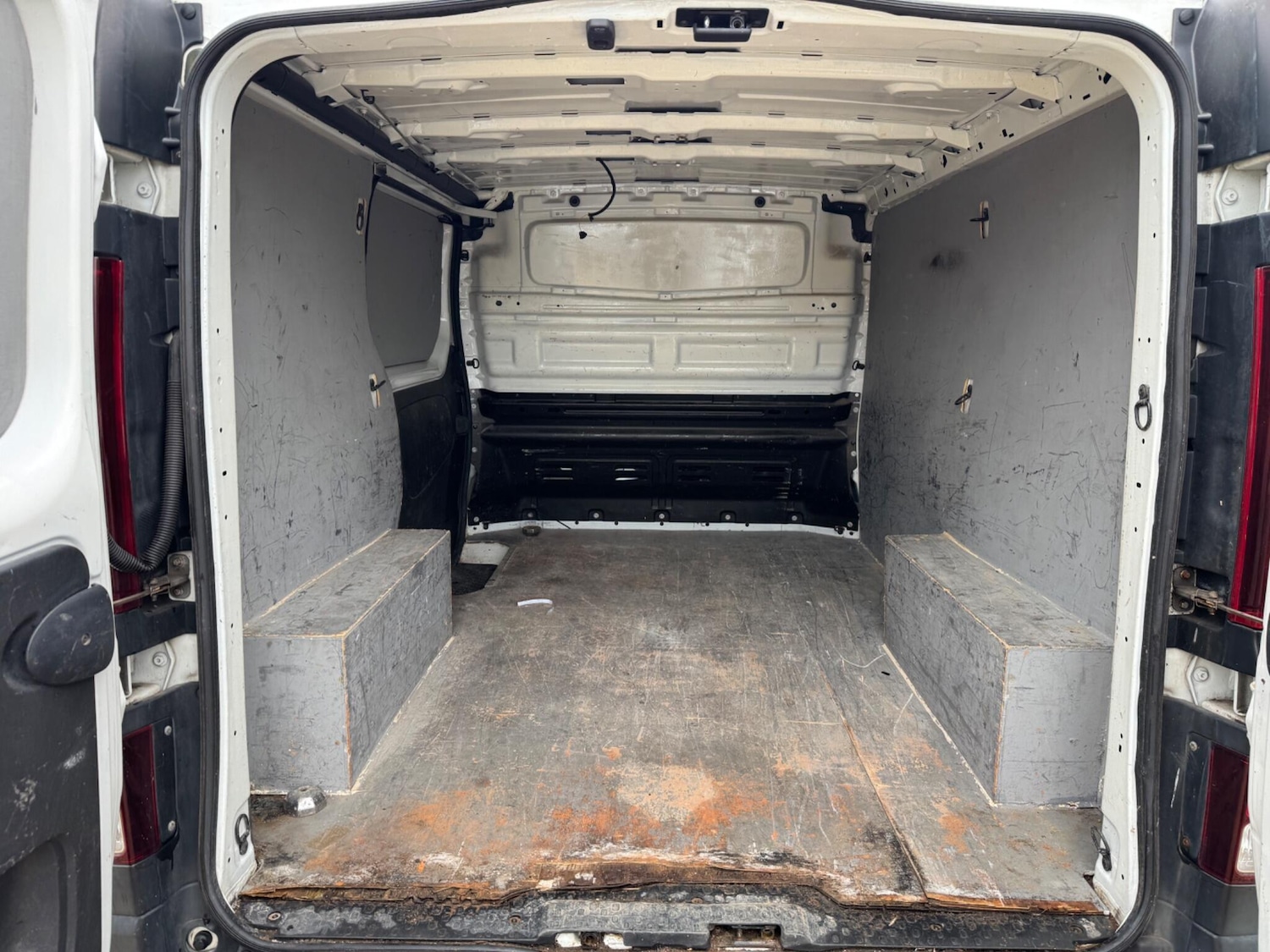 Used Vauxhall Vivaro 2015 for sale - 77924957: Photo 5