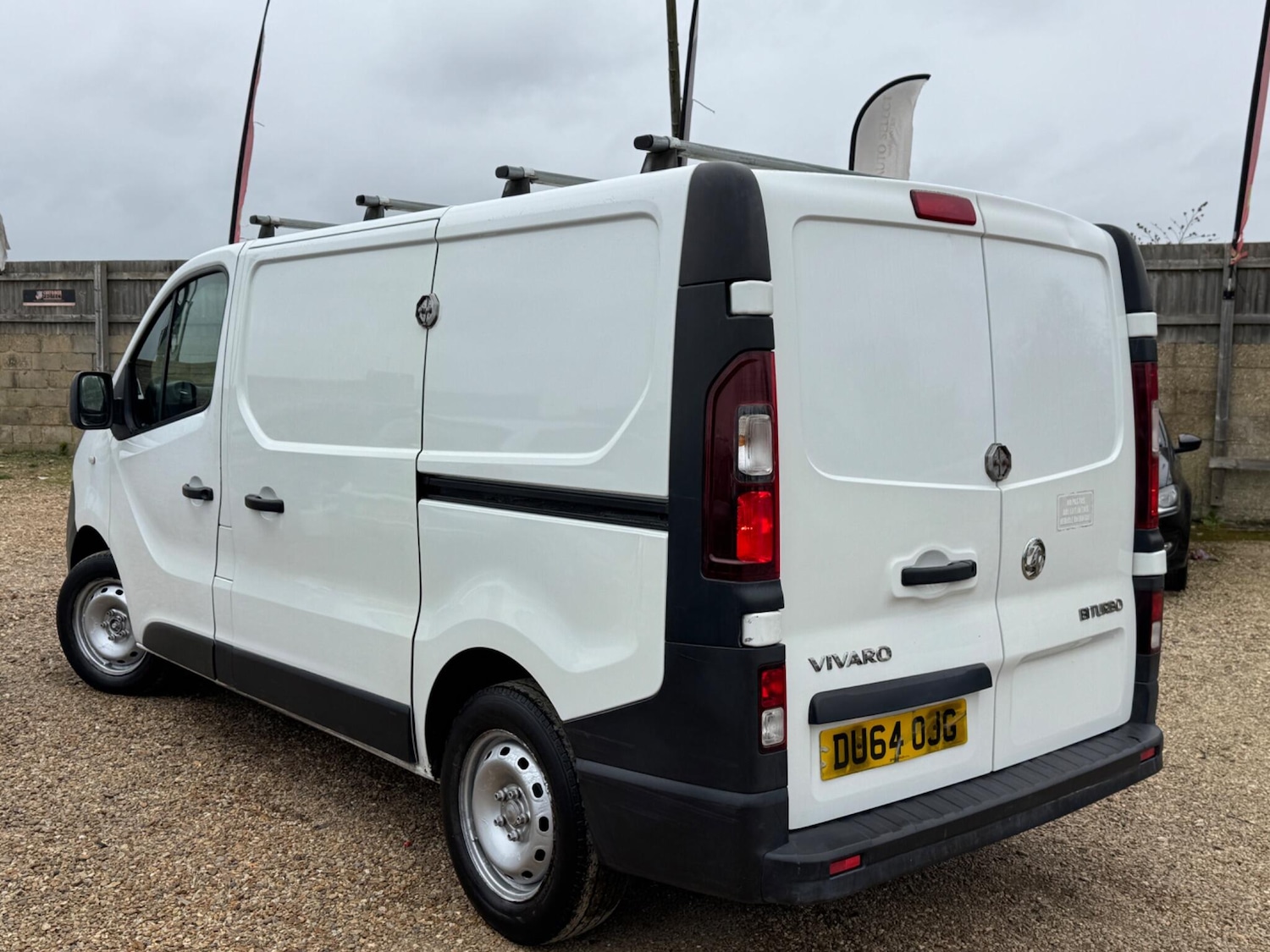 Used Vauxhall Vivaro 2015 for sale - 77924957: Photo 9