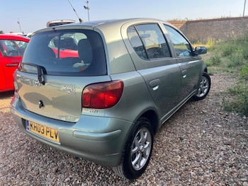 Used Toyota Yaris 2003 for sale - 79034275: Photo