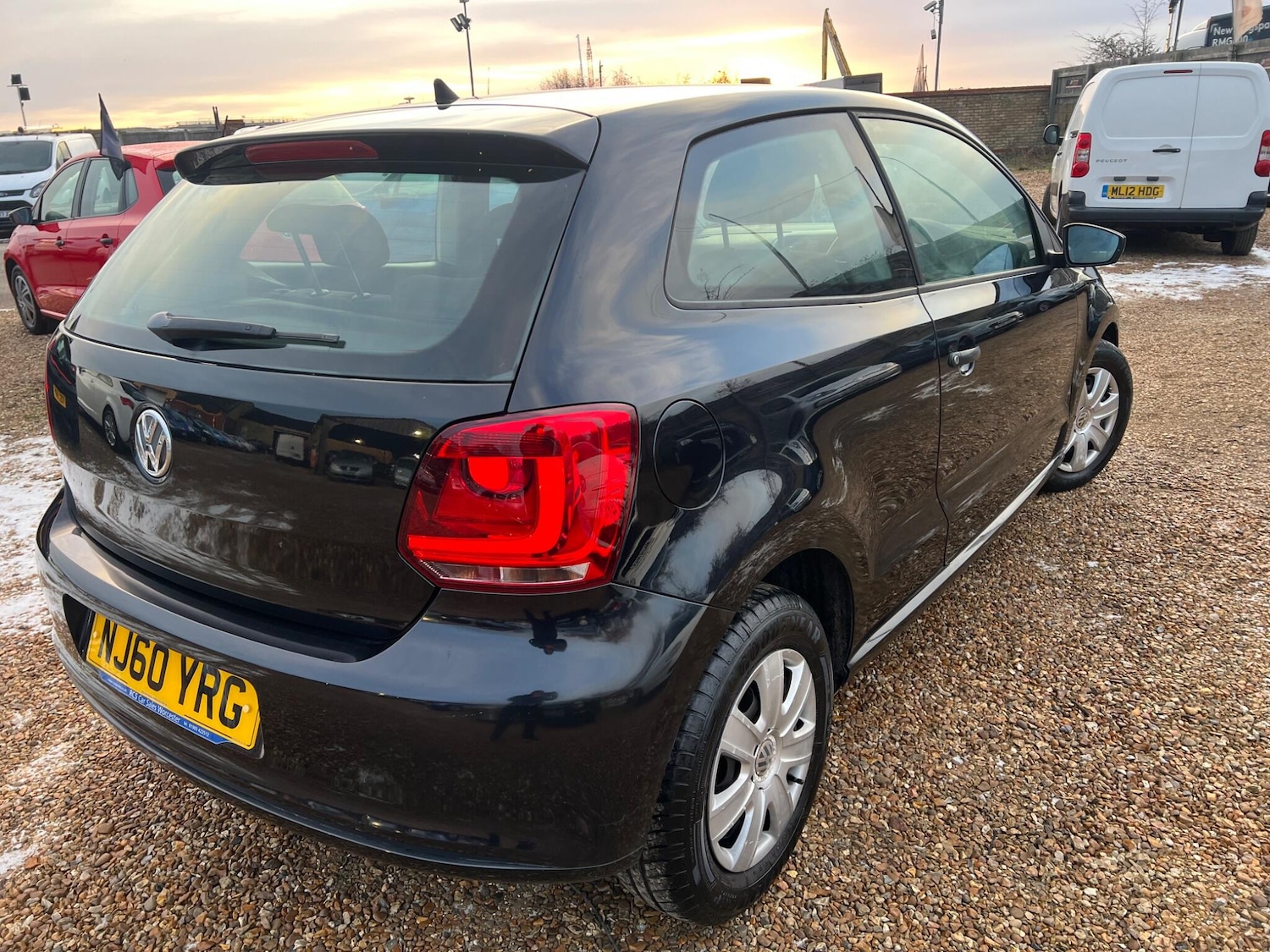 Used Volkswagen Polo 2010 for sale - 77130780: Photo 5