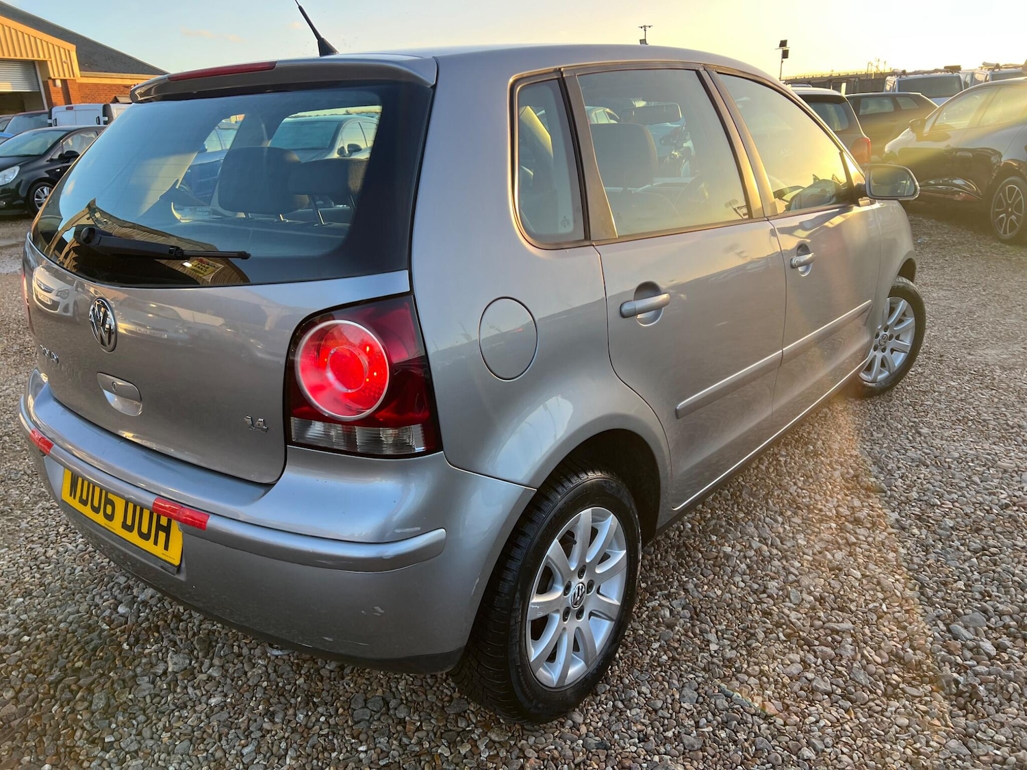 Used Volkswagen Polo for sale - 77017032: Photo 2