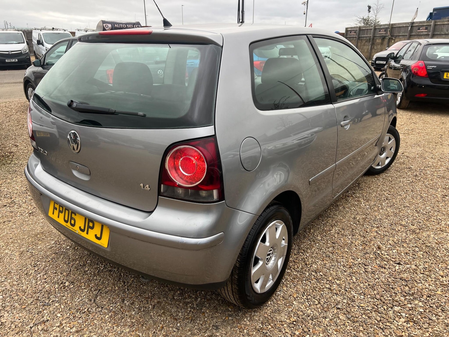 Used Volkswagen Polo 2006 for sale - 77883361: Photo 6