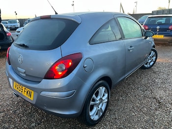 Used Vauxhall Corsa 2010 for sale - 77015624: Photo