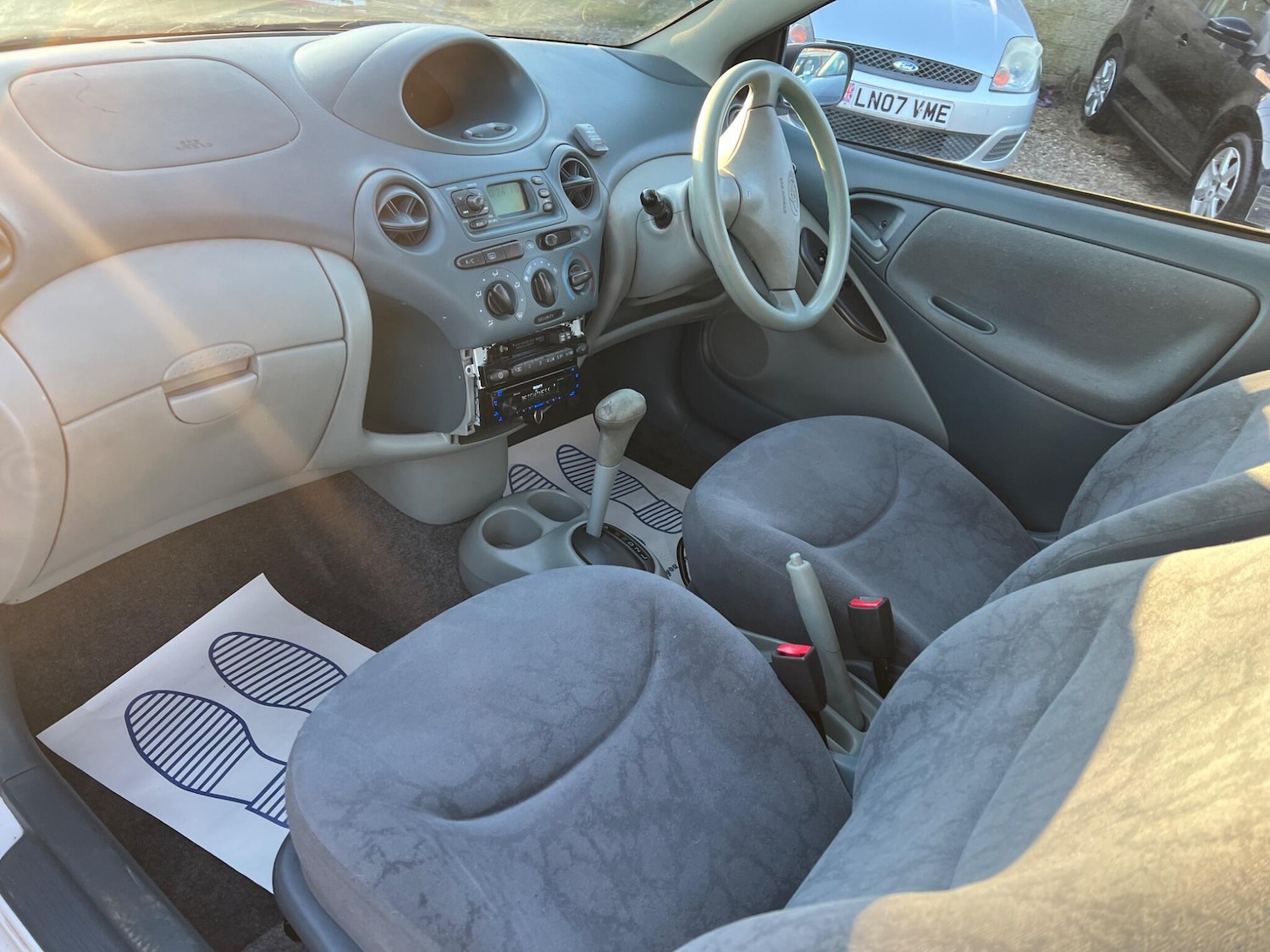 Used Toyota Yaris 2001 for sale - 77738719: Photo 21