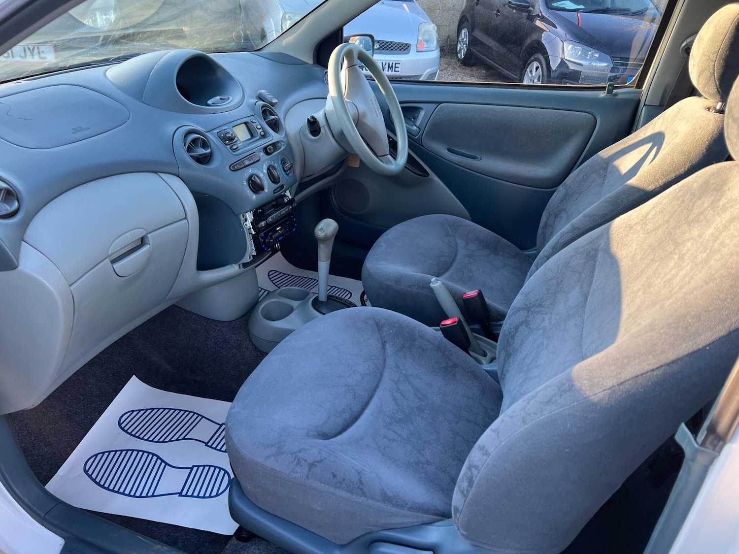 Used Toyota Yaris 2001 for sale - 77738719: Photo 22