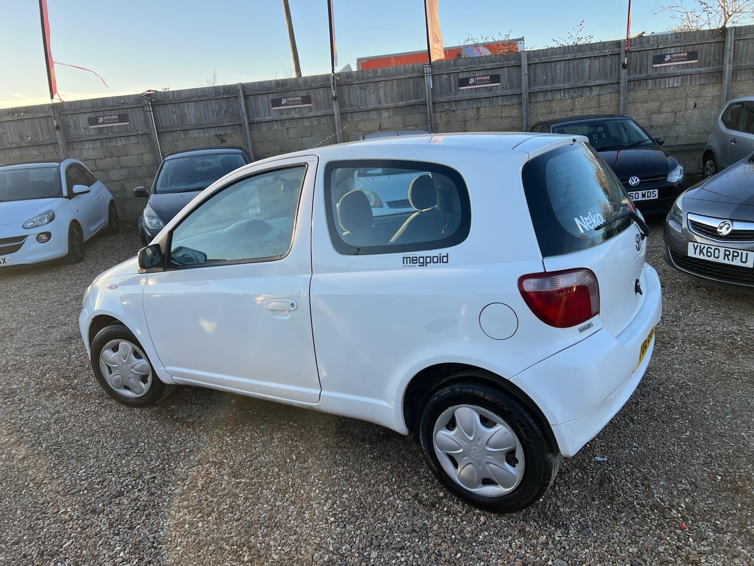 Used Toyota Yaris 2001 for sale - 77738719: Photo 3