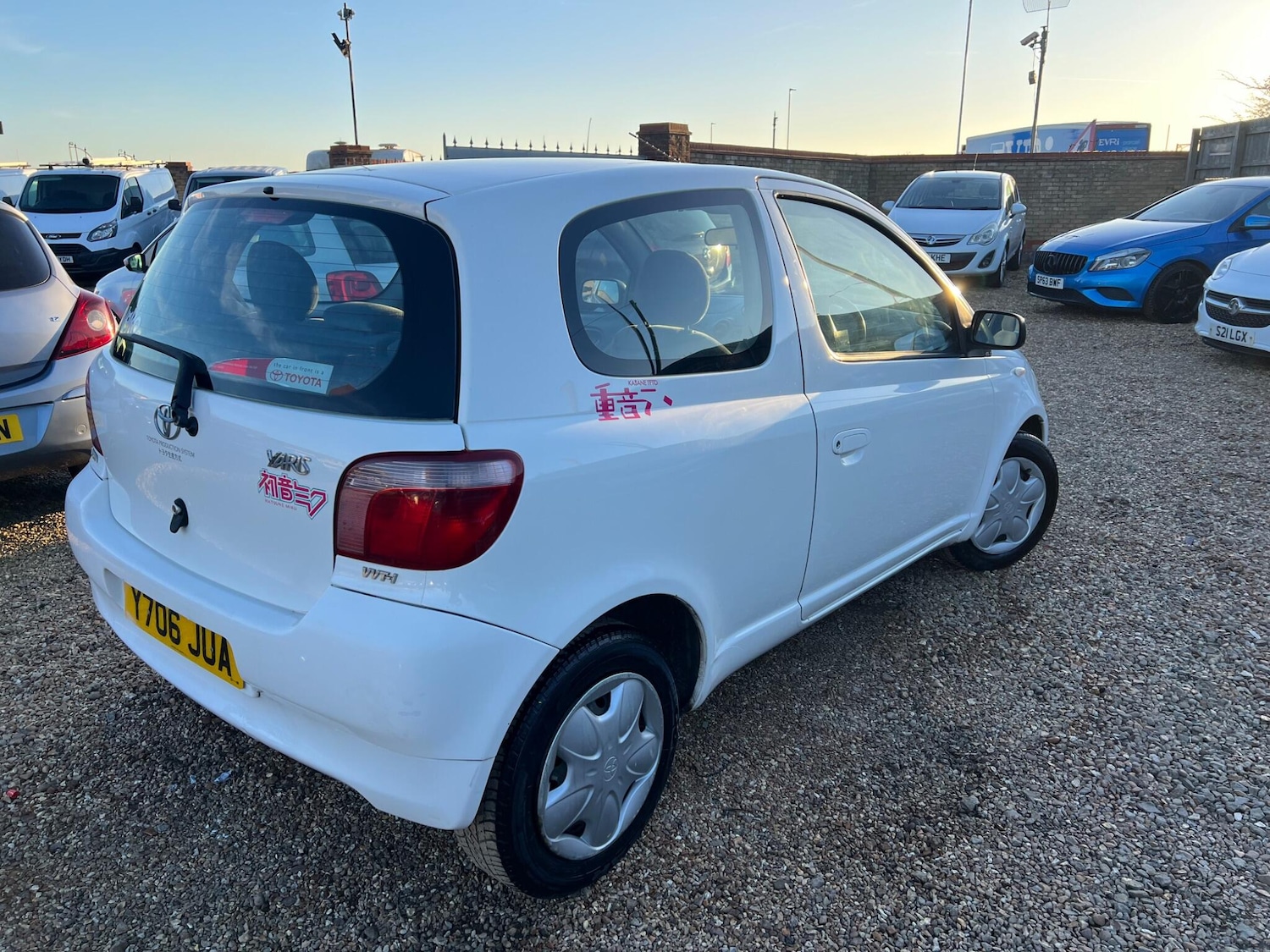 Used Toyota Yaris 2001 for sale - 77738719: Photo 8