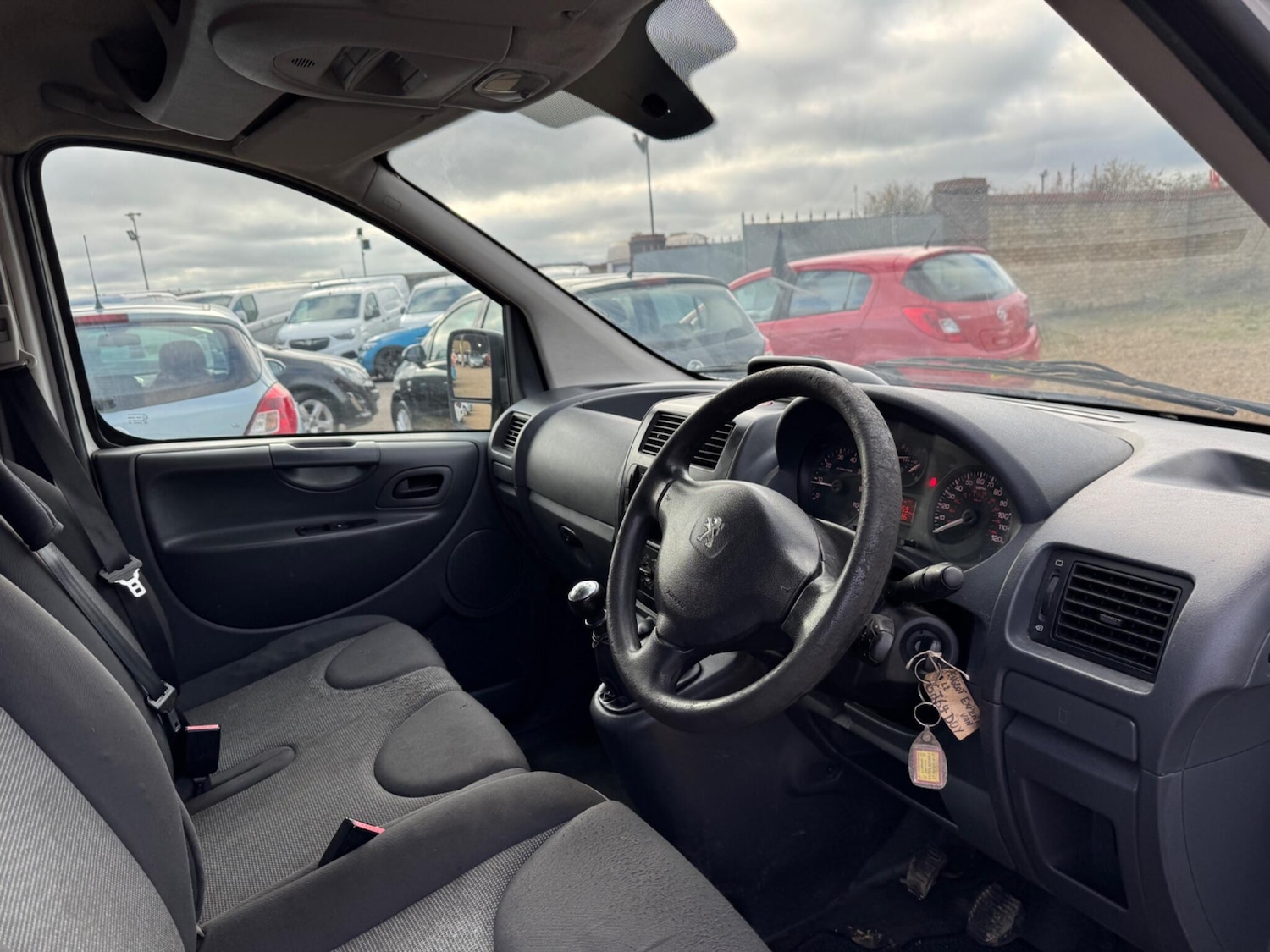 Used Peugeot Expert 2014 for sale - 76537980: Photo 18