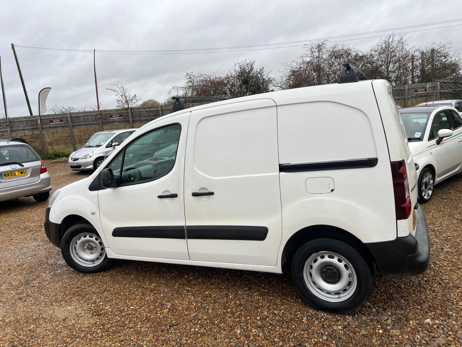 Used Peugeot Partner 2017 for sale - 76771619: Photo 14