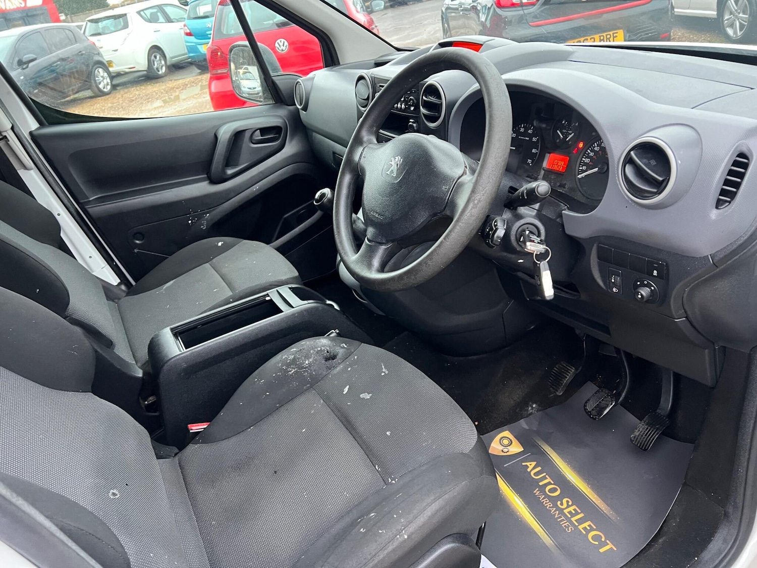 Used Peugeot Partner 2017 for sale - 76771619: Photo 22