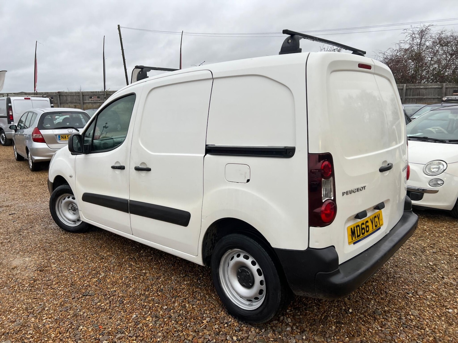 Used Peugeot Partner 2017 for sale - 76771619: Photo 3