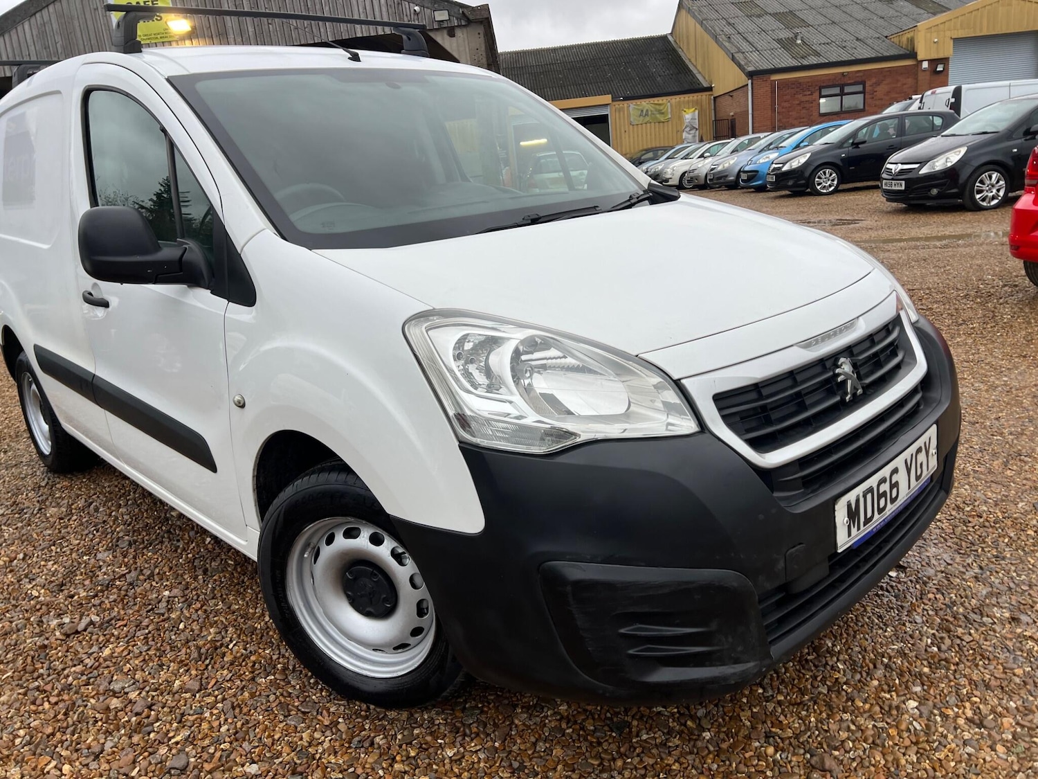 Used Peugeot Partner 2017 for sale - 76771619: Photo 4