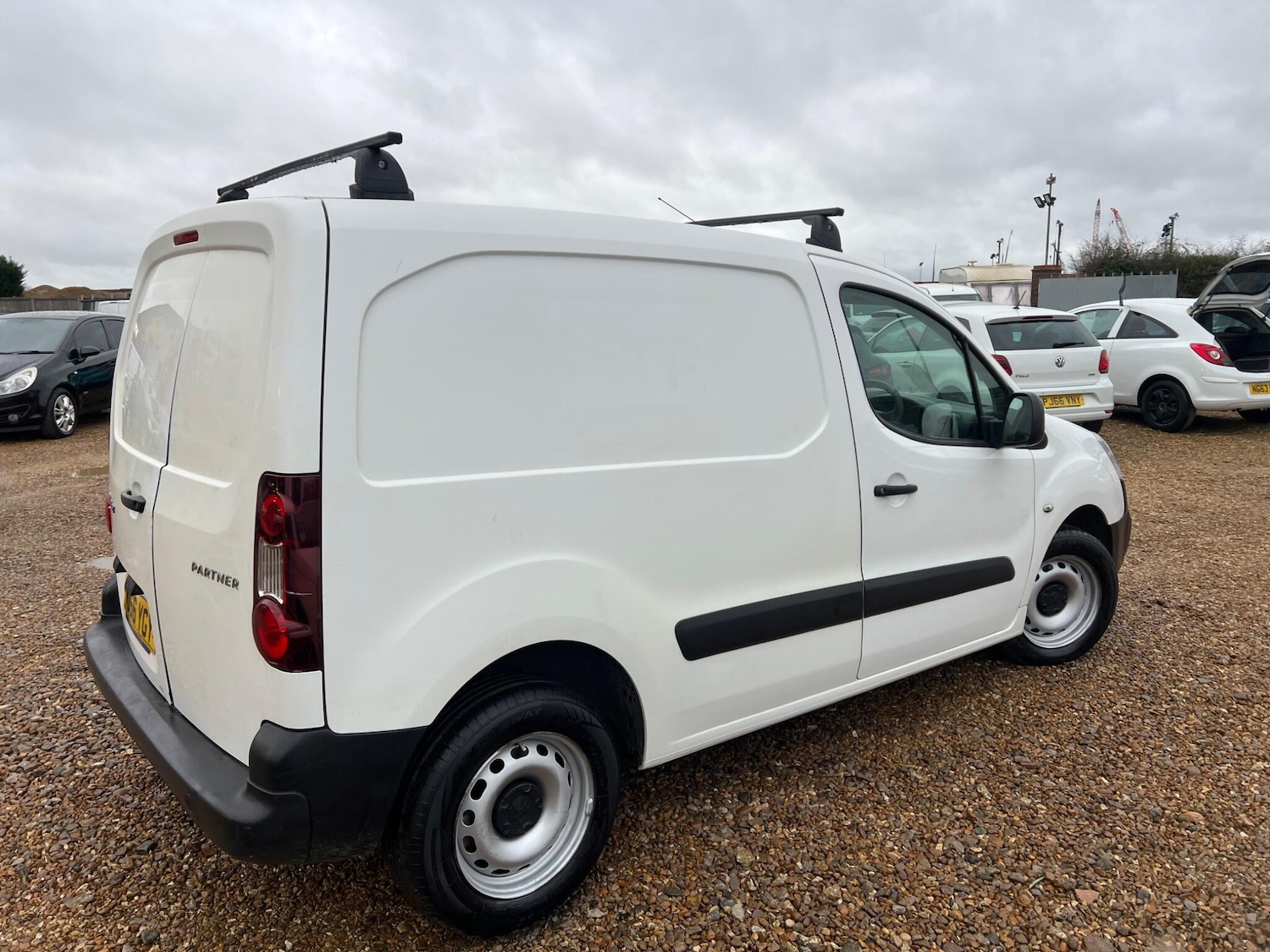 Used Peugeot Partner 2017 for sale - 76771619: Photo 7