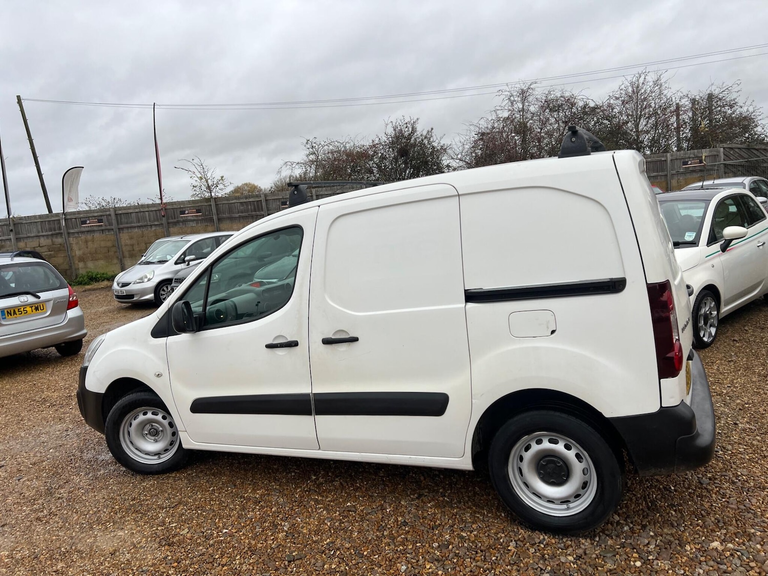 Used Peugeot Partner 2017 for sale - 76771619: Photo 8