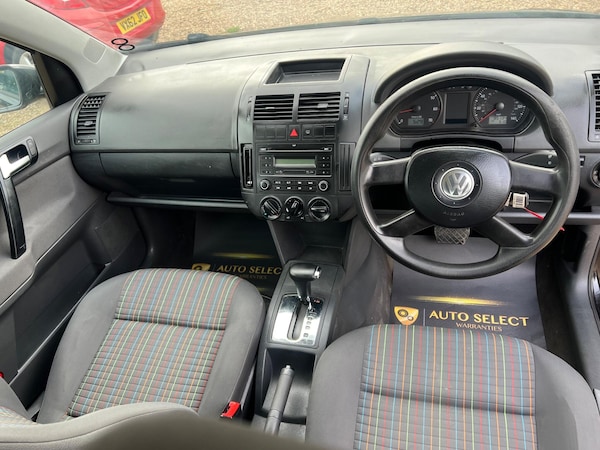 Used Volkswagen Polo 2006 for sale - 76174853: Photo 22