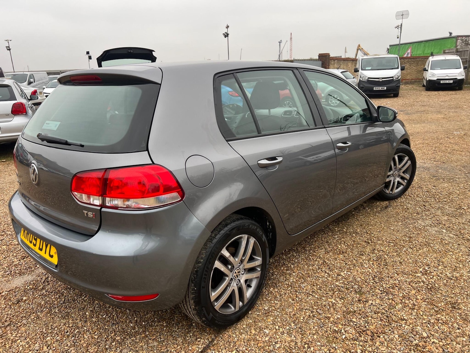 Used Volkswagen Golf 2009 for sale - 77441096: Photo 2