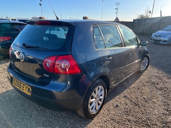 Used Volkswagen Golf 2006 for sale - 78156793: Photo