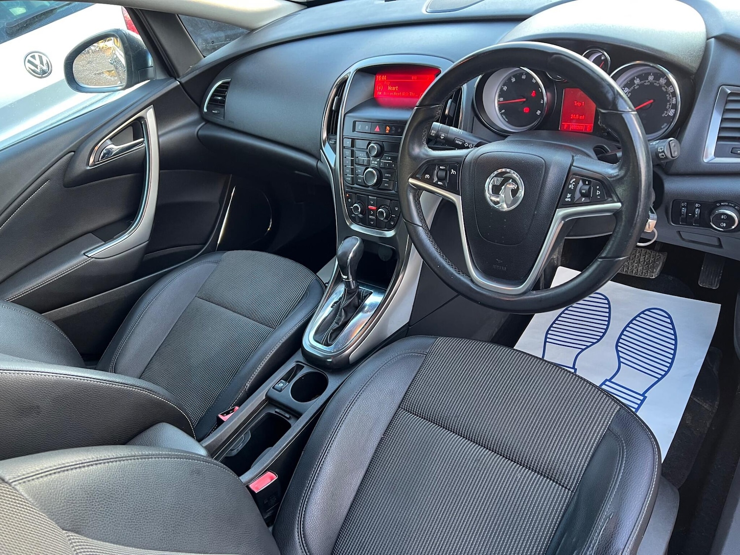 Used Vauxhall Astra 2010 for sale - 77625111: Photo 21