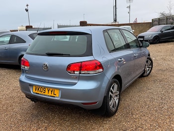 Used Volkswagen Golf 2009 for sale - 77824863: Photo